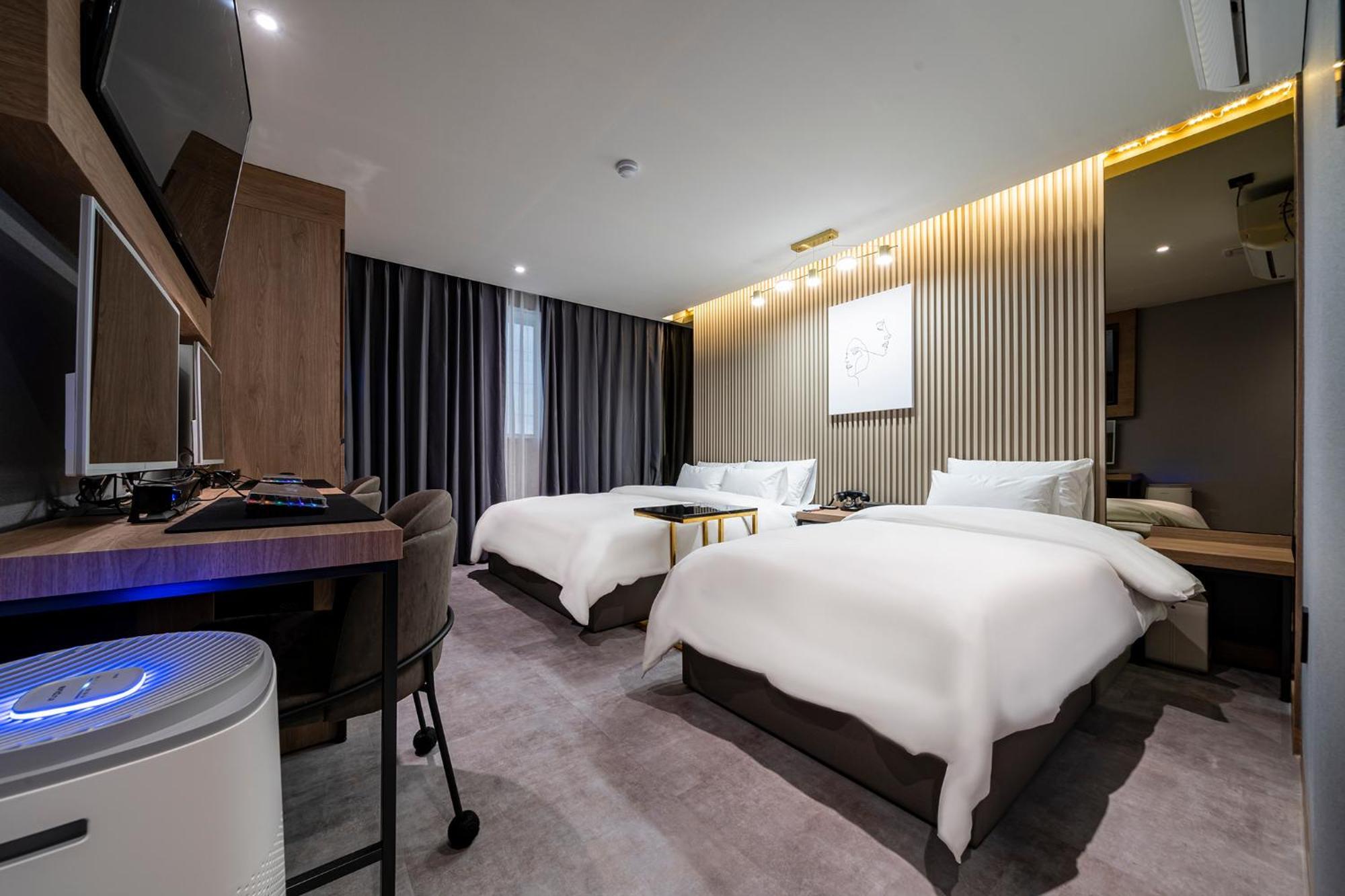Urban Brown Hotel Chungju City Hall Buitenkant foto