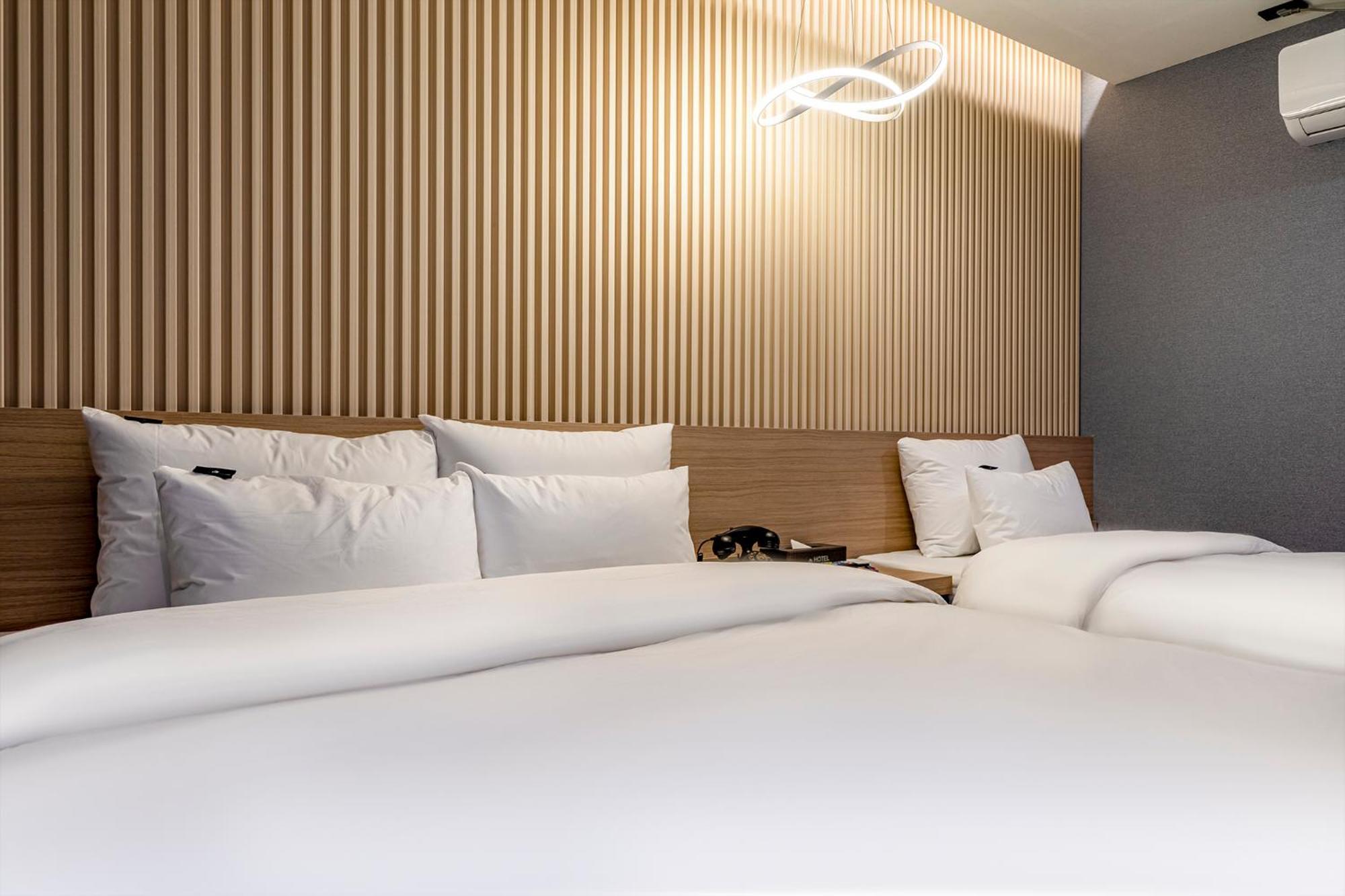 Urban Brown Hotel Chungju City Hall Buitenkant foto