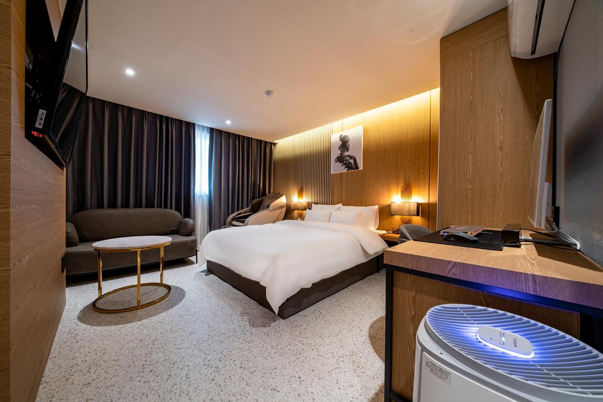 Urban Brown Hotel Chungju City Hall Buitenkant foto