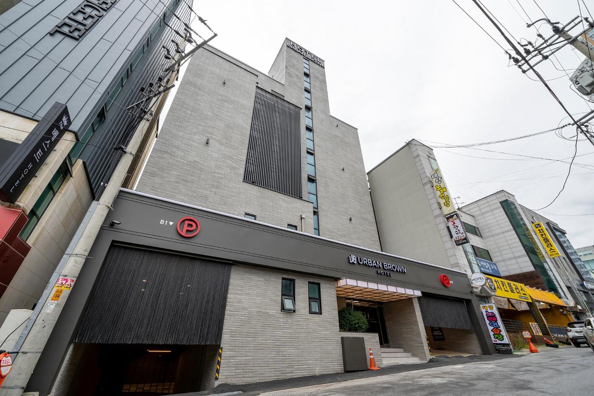 Urban Brown Hotel Chungju City Hall Buitenkant foto